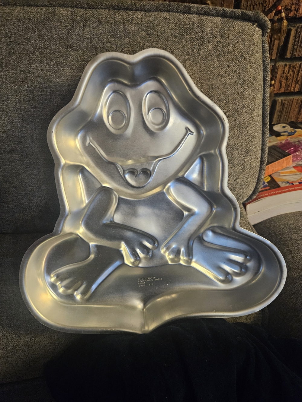 Wilton Frog Cake Pan